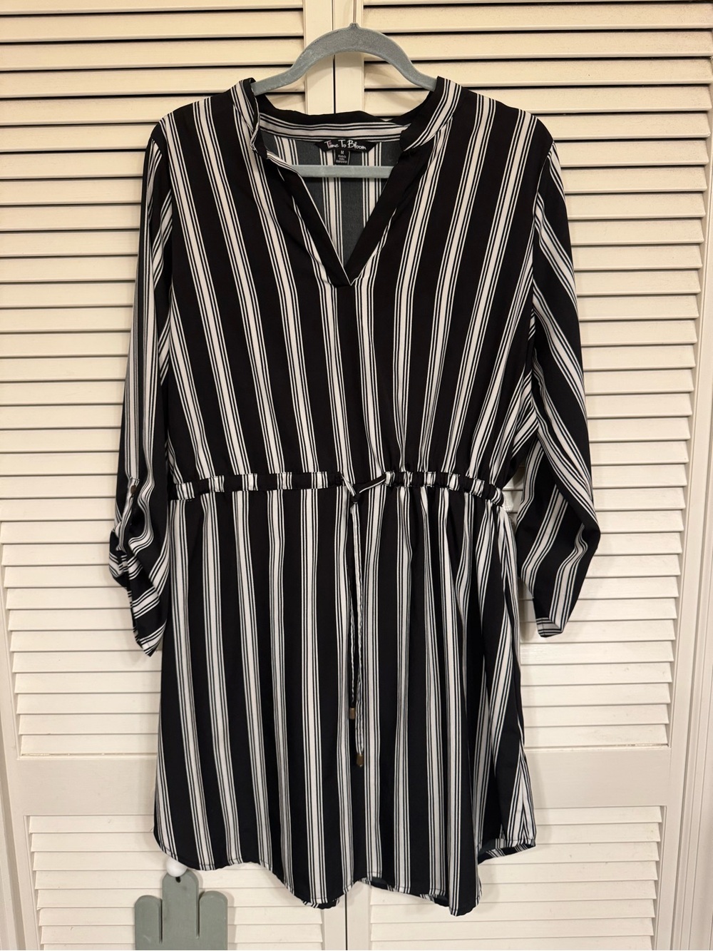 Striped V-Neck Drawstring Long Sleeve Dress Tunic - Black & White
